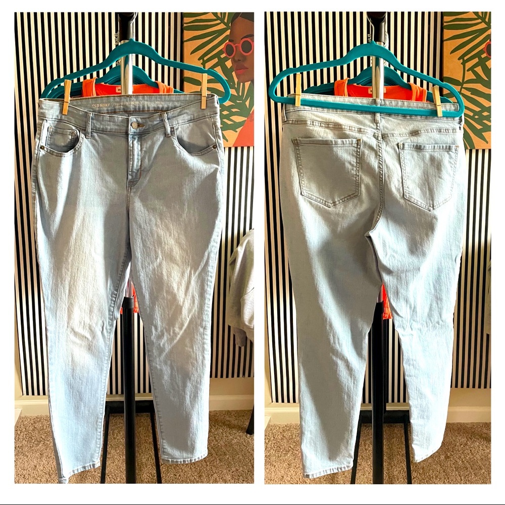 Old Navy Super Skinny Mid-rise Jean